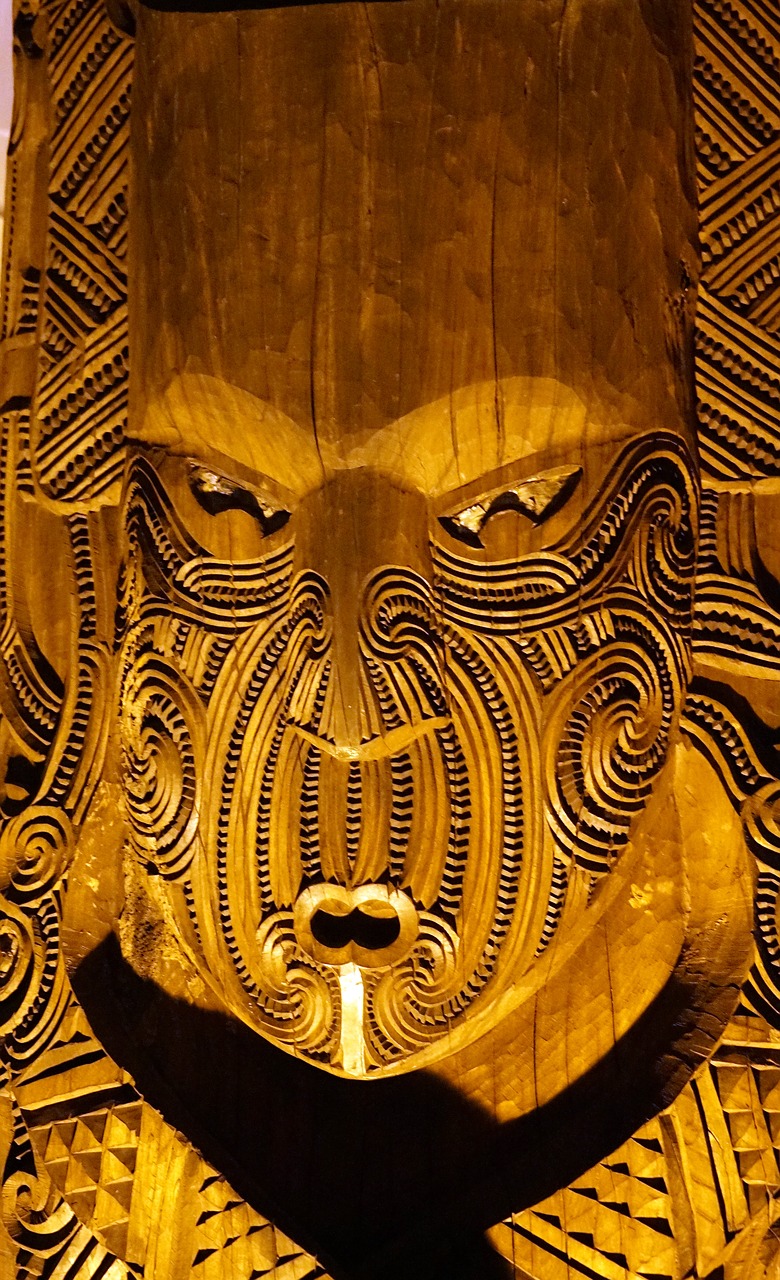 maori figure carving figure free photo