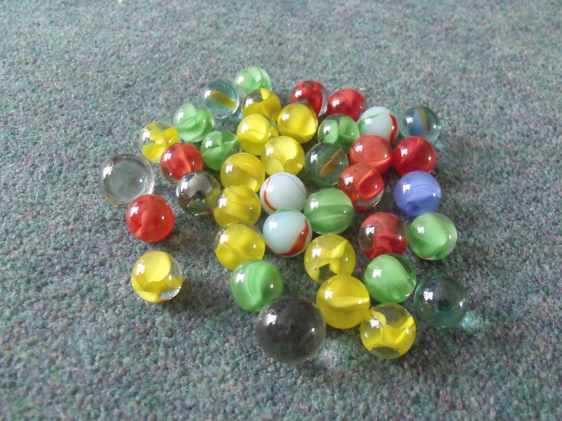 color marbles coloured marbles spherical glass toy free photo