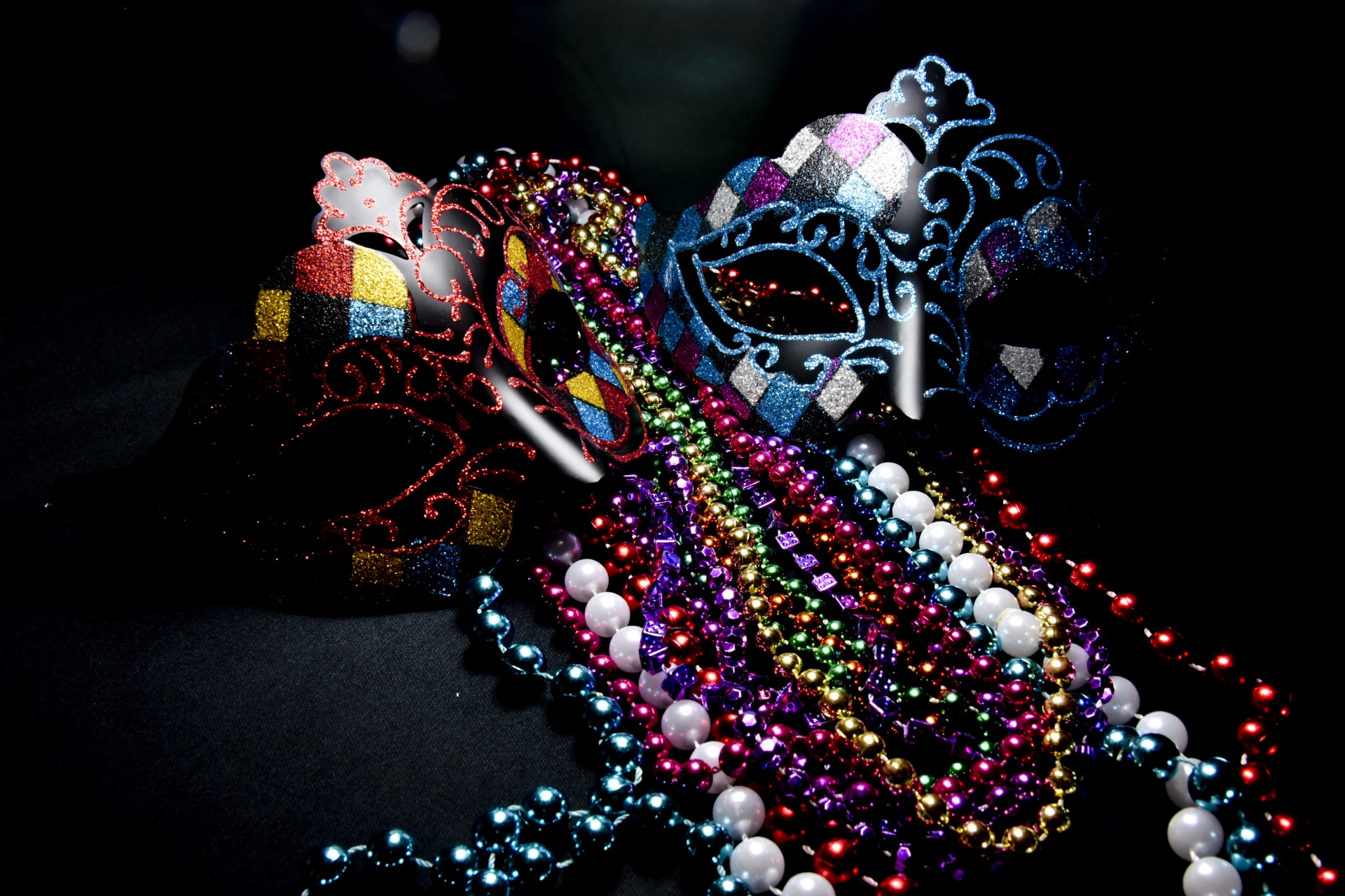 mardi gras beads color free photo