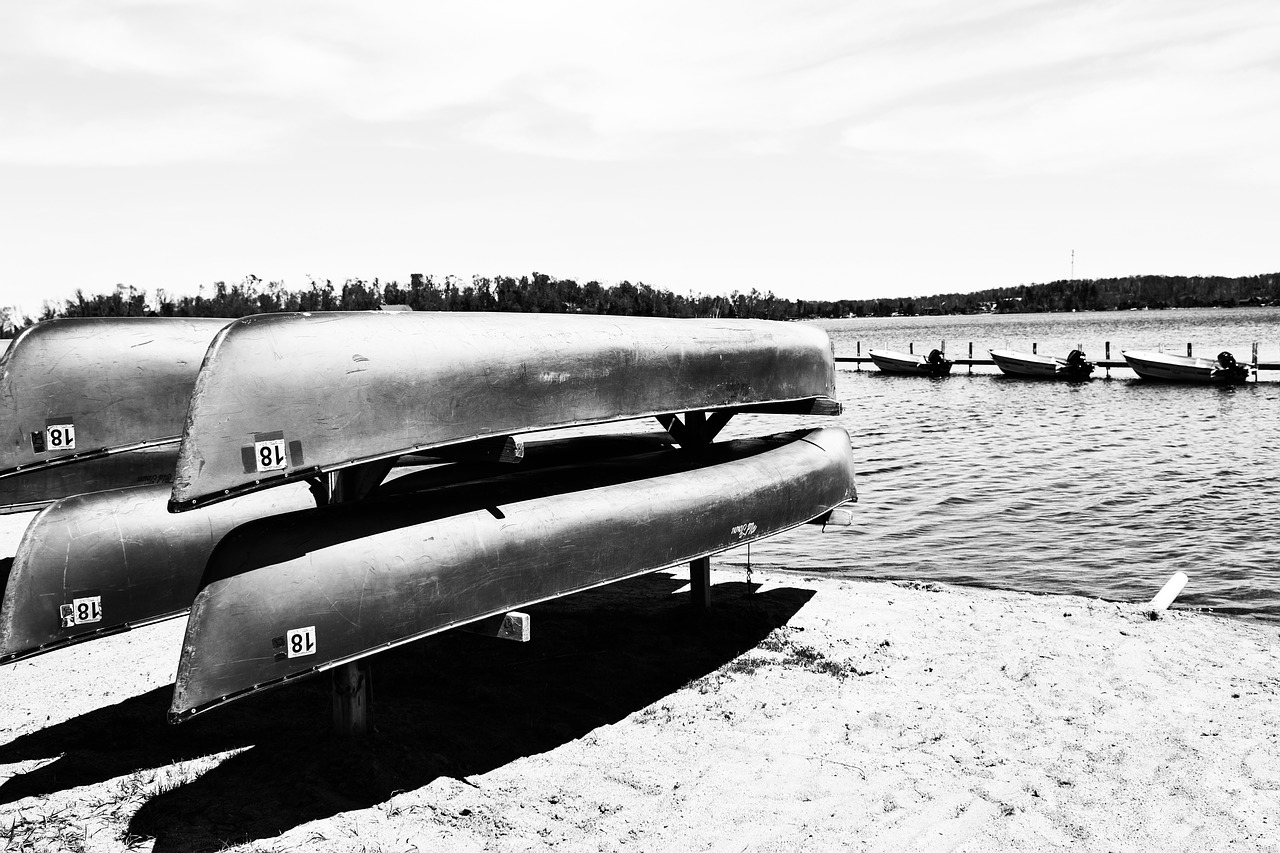 marina lake canoe free photo