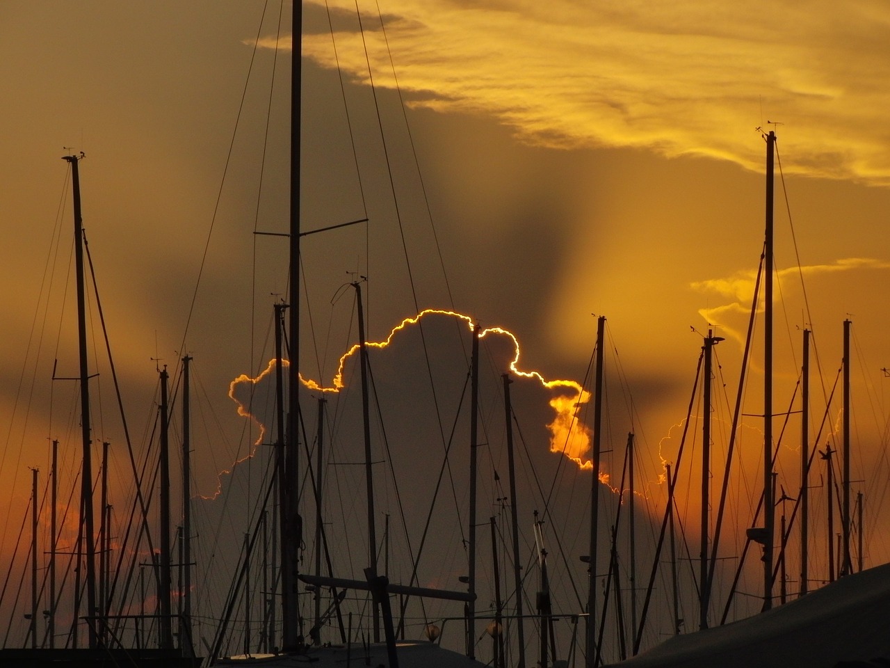 marine sunset cloud free photo