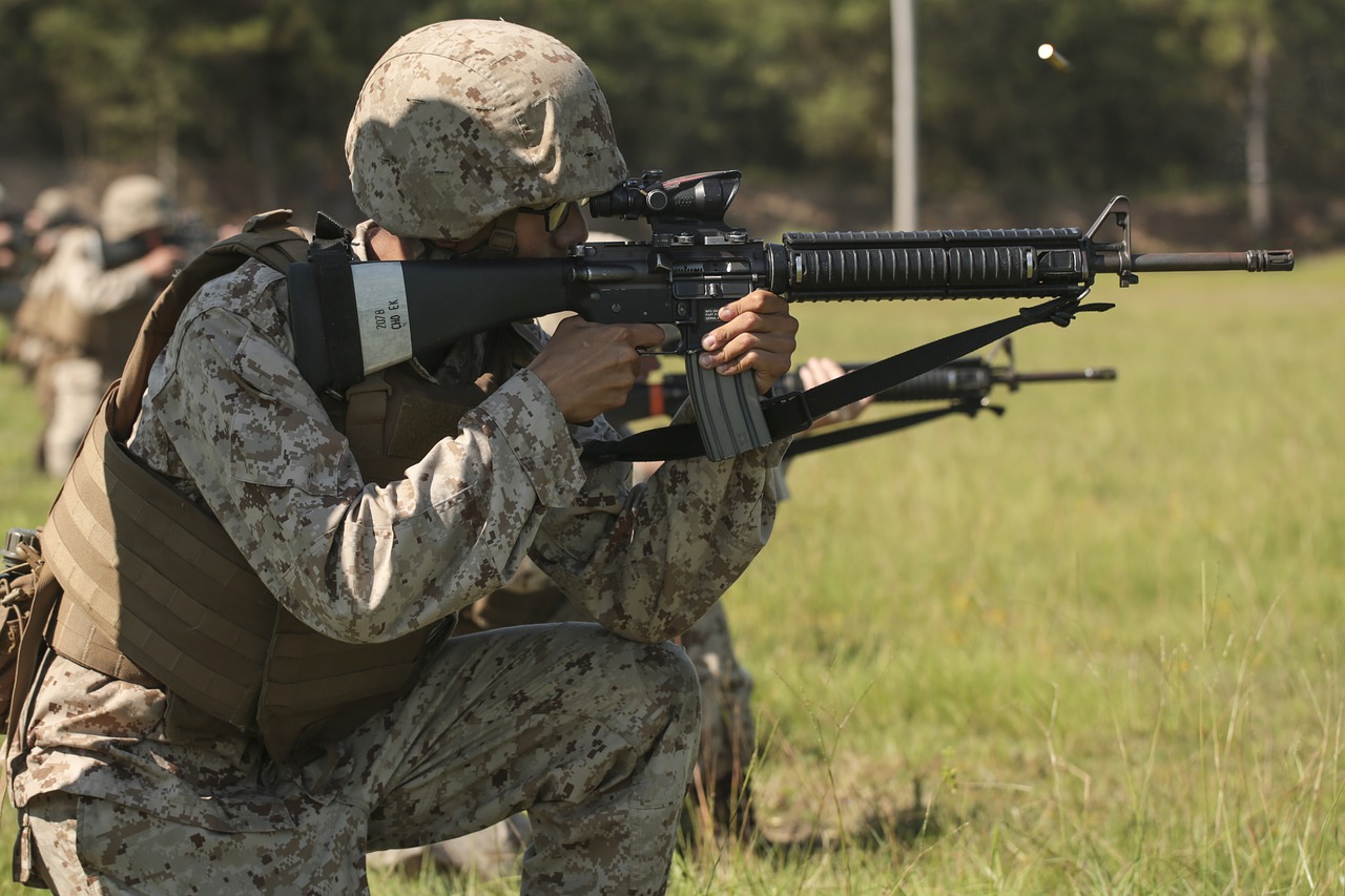 marines soldiers training free photo