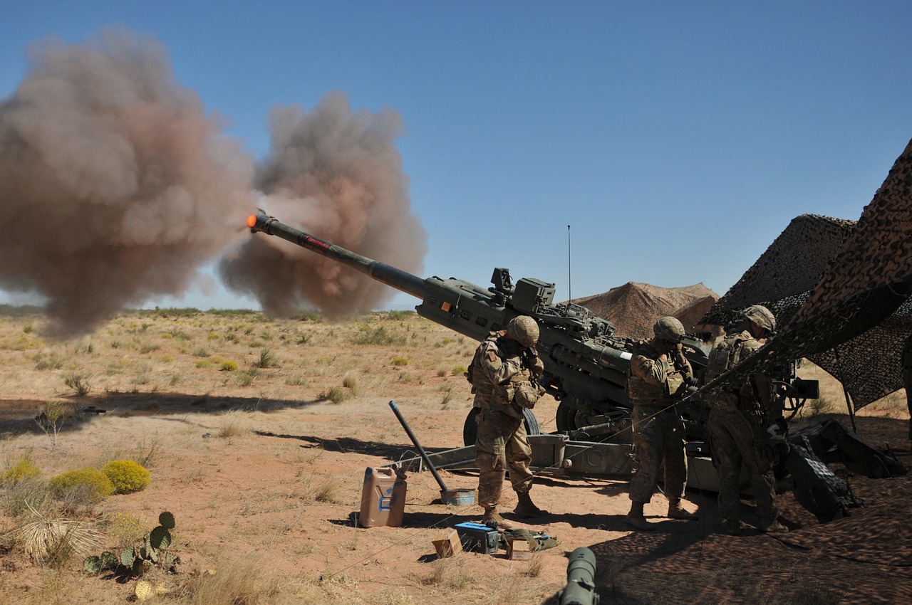marines m777 howitzer artillery free photo