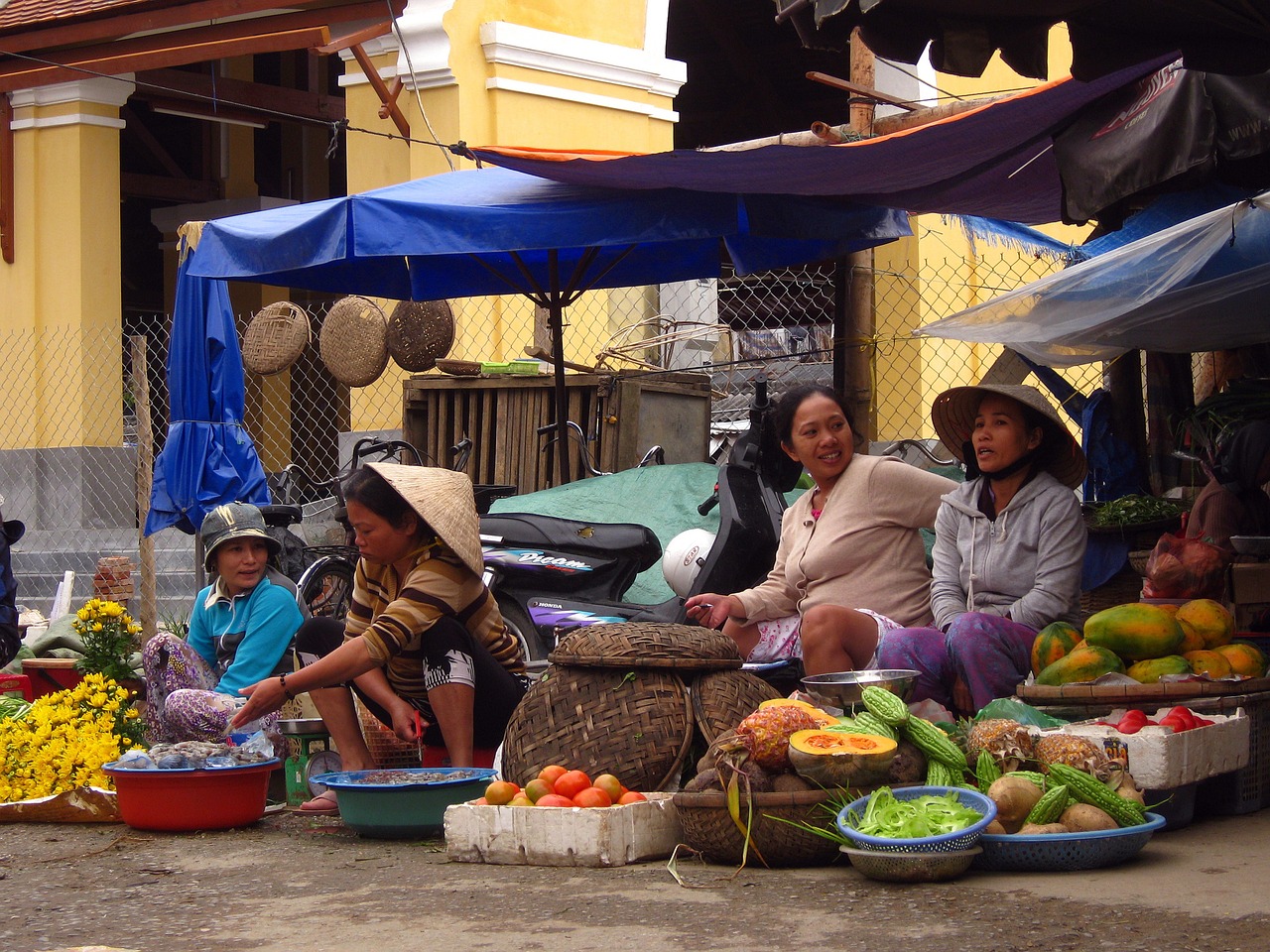 market women vietnam free photo