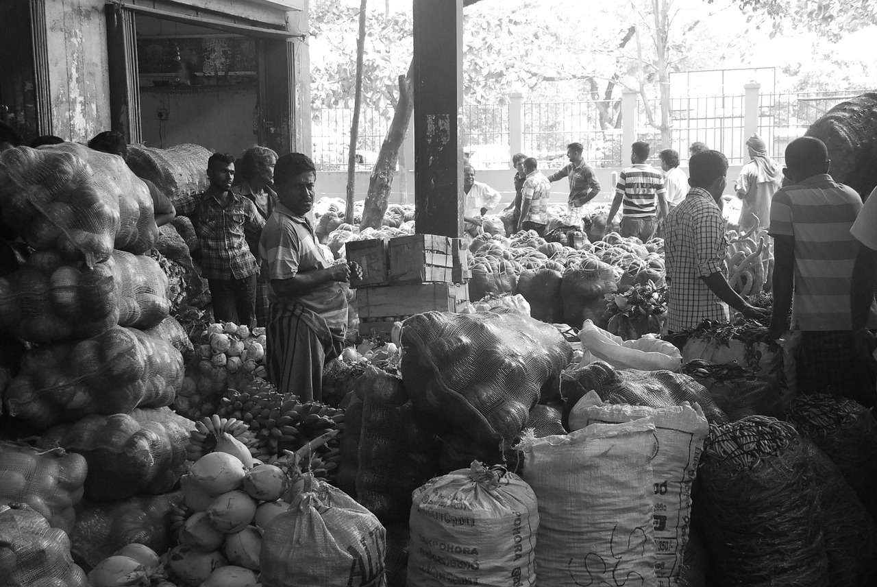 market fruits vegetables free photo