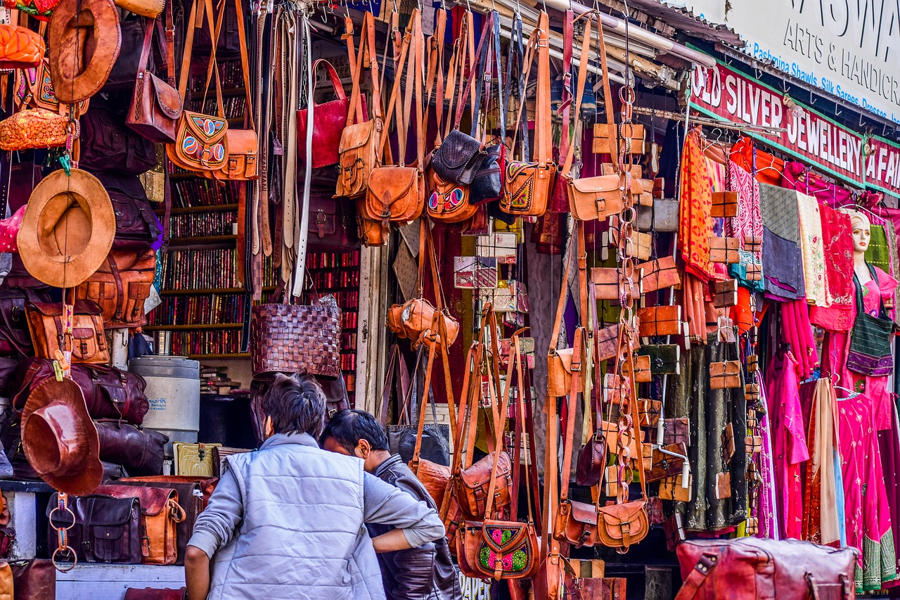 market leather shopping free photo