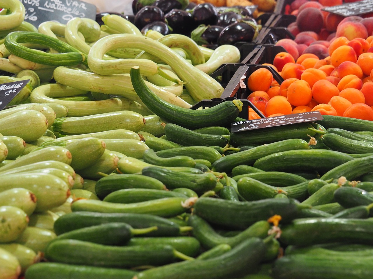 market  fruit  vegetables free photo