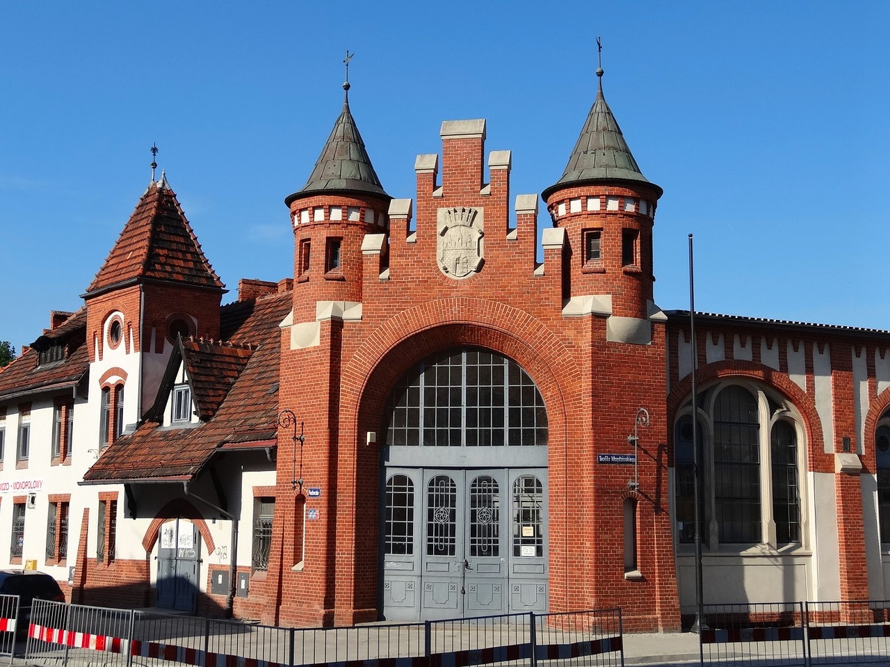 market hall bydgoszcz building free photo