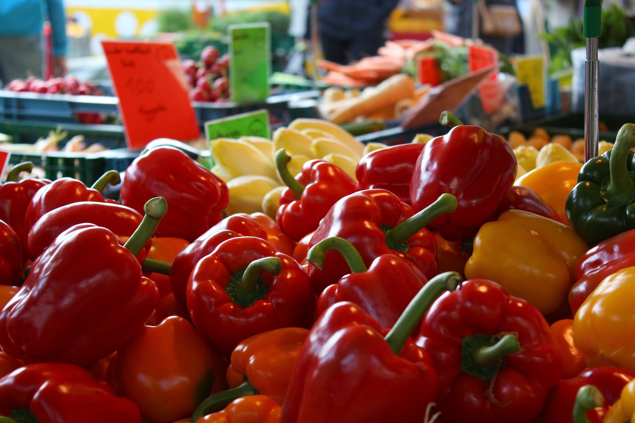 market stall red pepper vegetables free photo