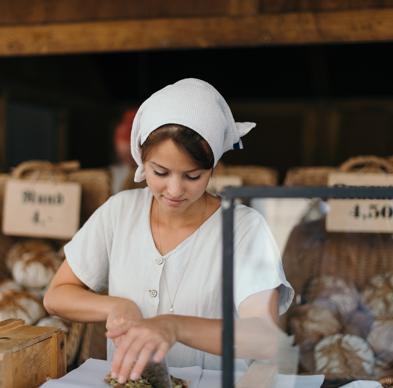 marketing woman smiling market free photo