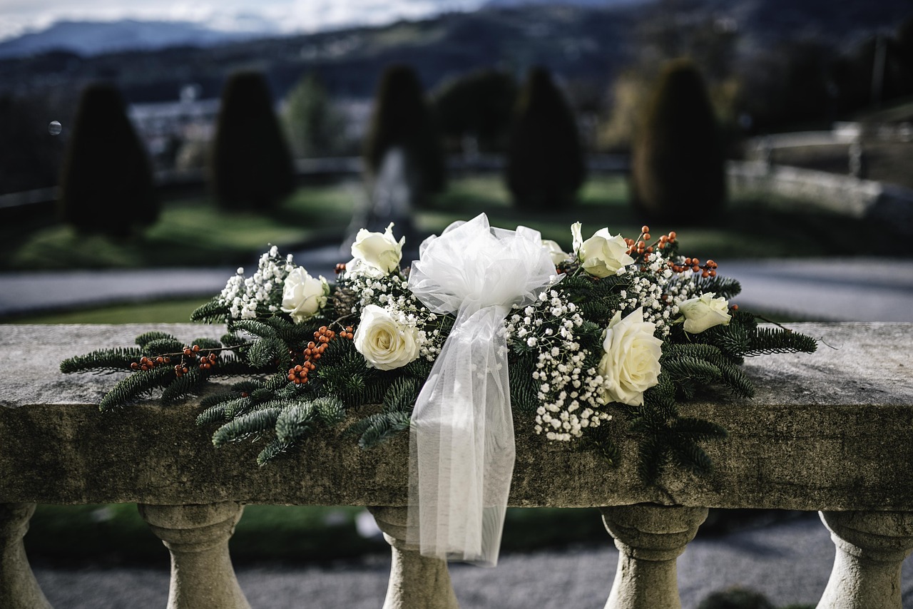 marriage  bouquet  winter free photo