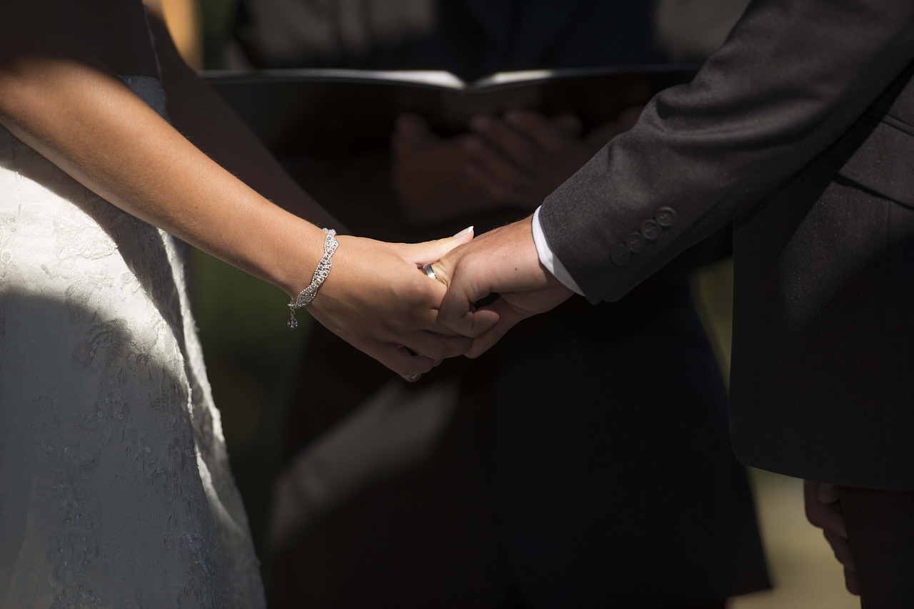 marriage connect holding hands free photo