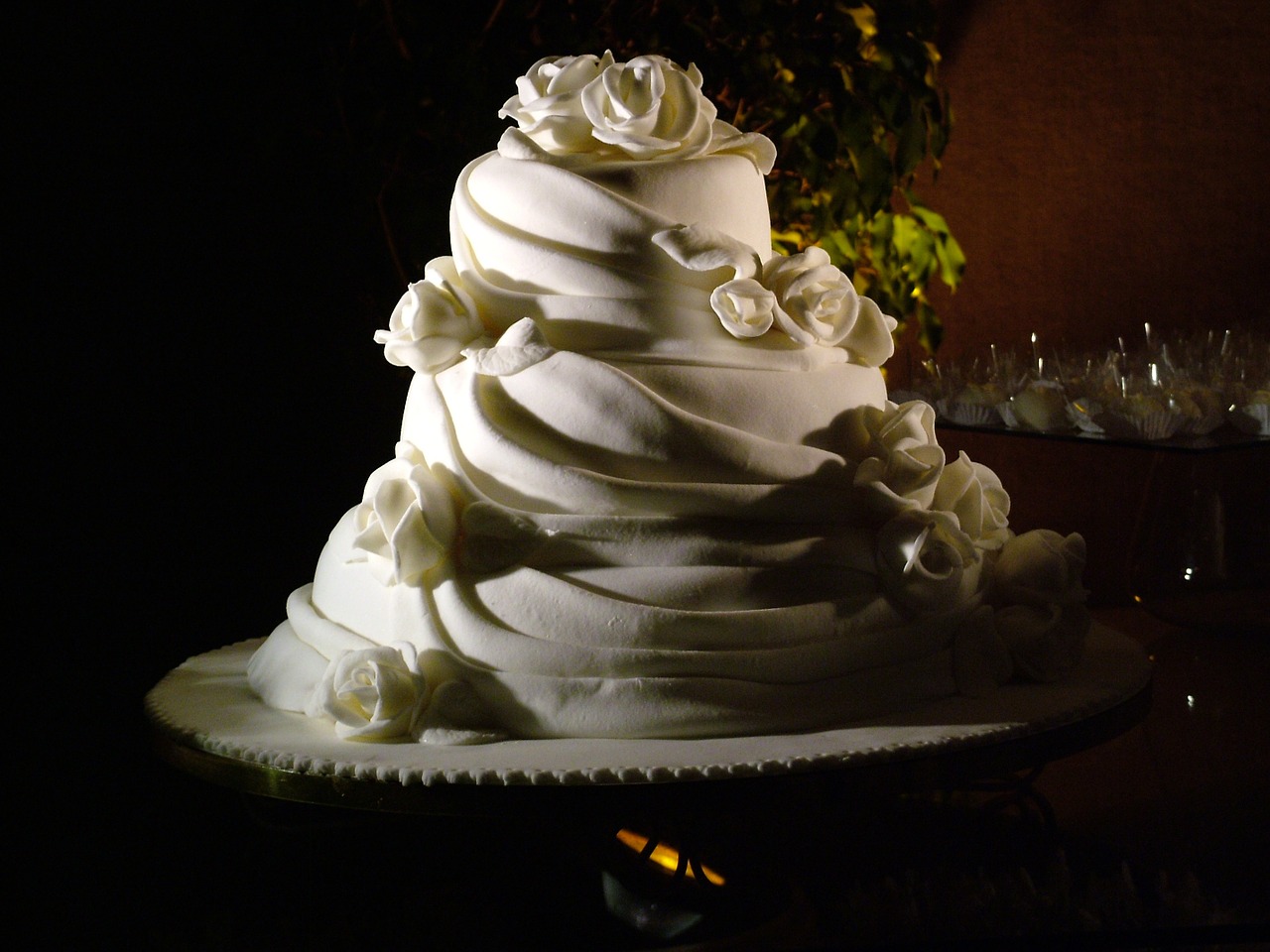 marriage cake lighting free photo