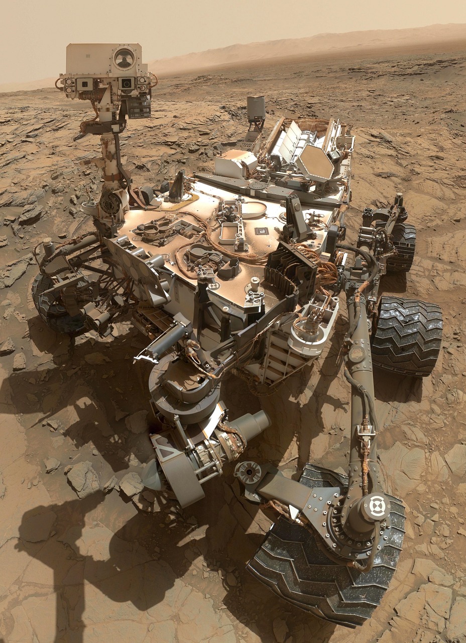 mars rover curiosity vehicle free photo