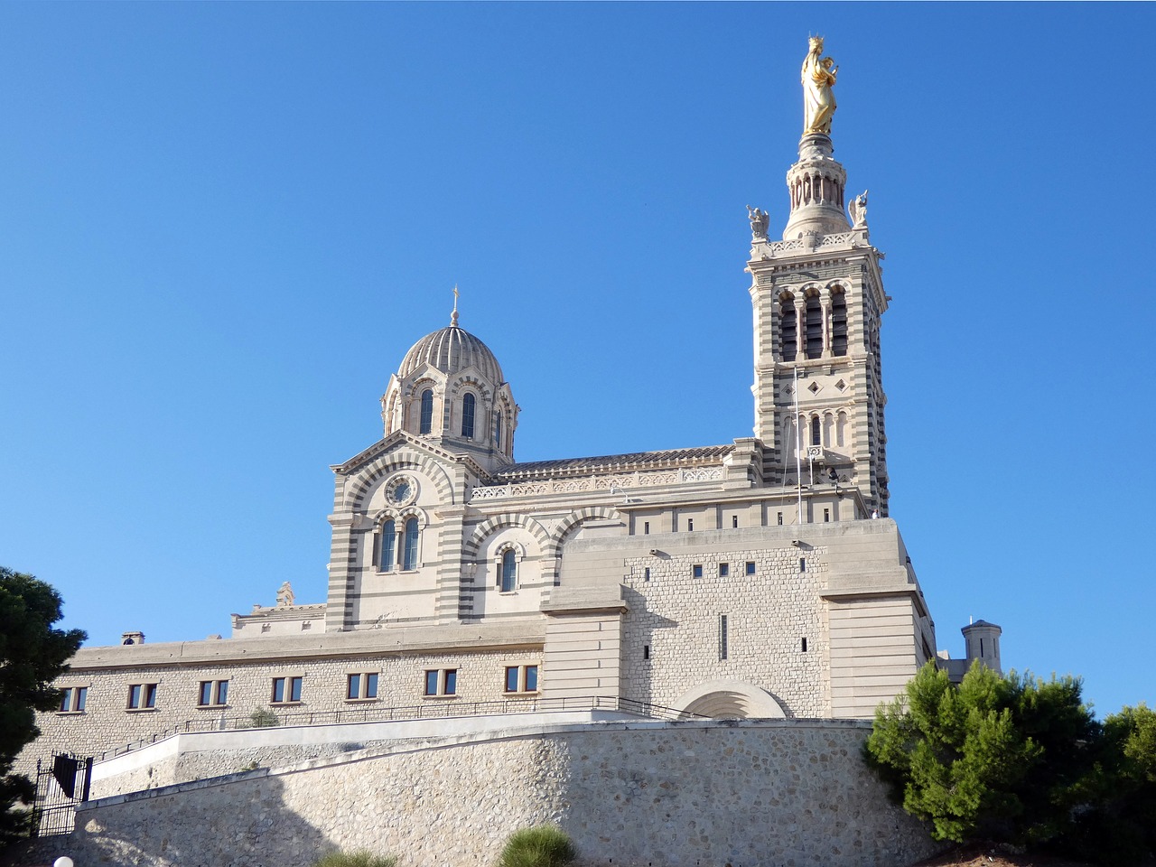 marseille  good parent  our-lady -of-the-guard free photo