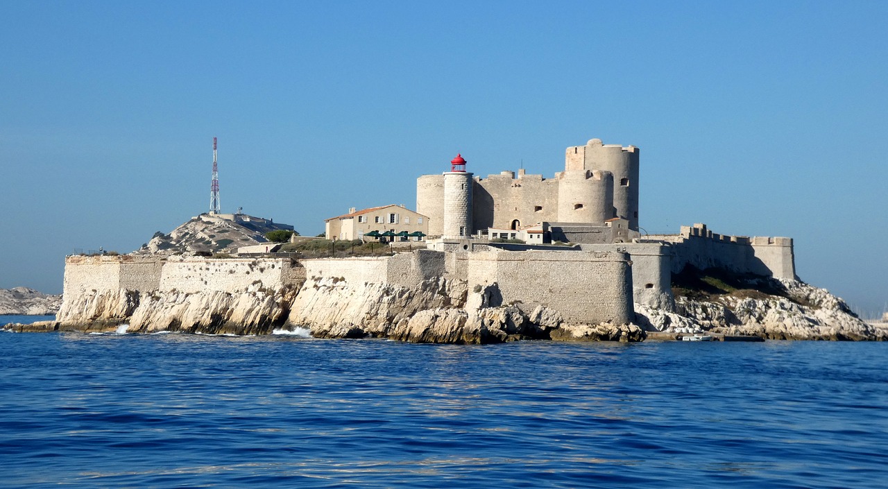 marseille  castle of yew  bay free photo