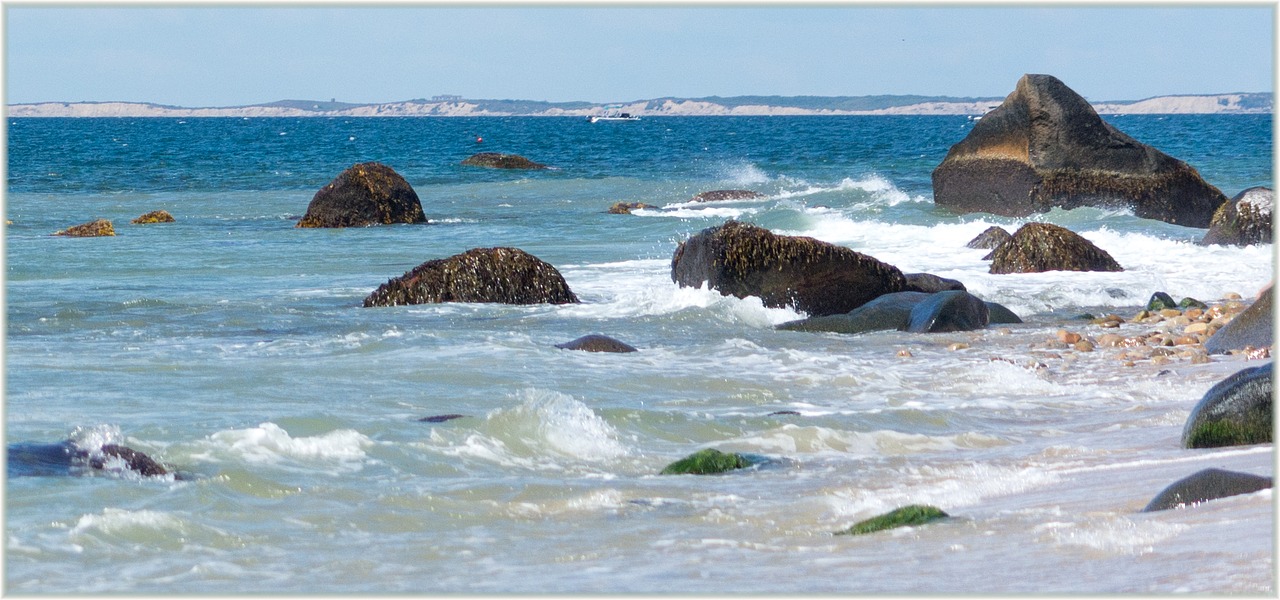 Coastal cliffs and rock formations, gay head, aquinnah, martha's stock photo