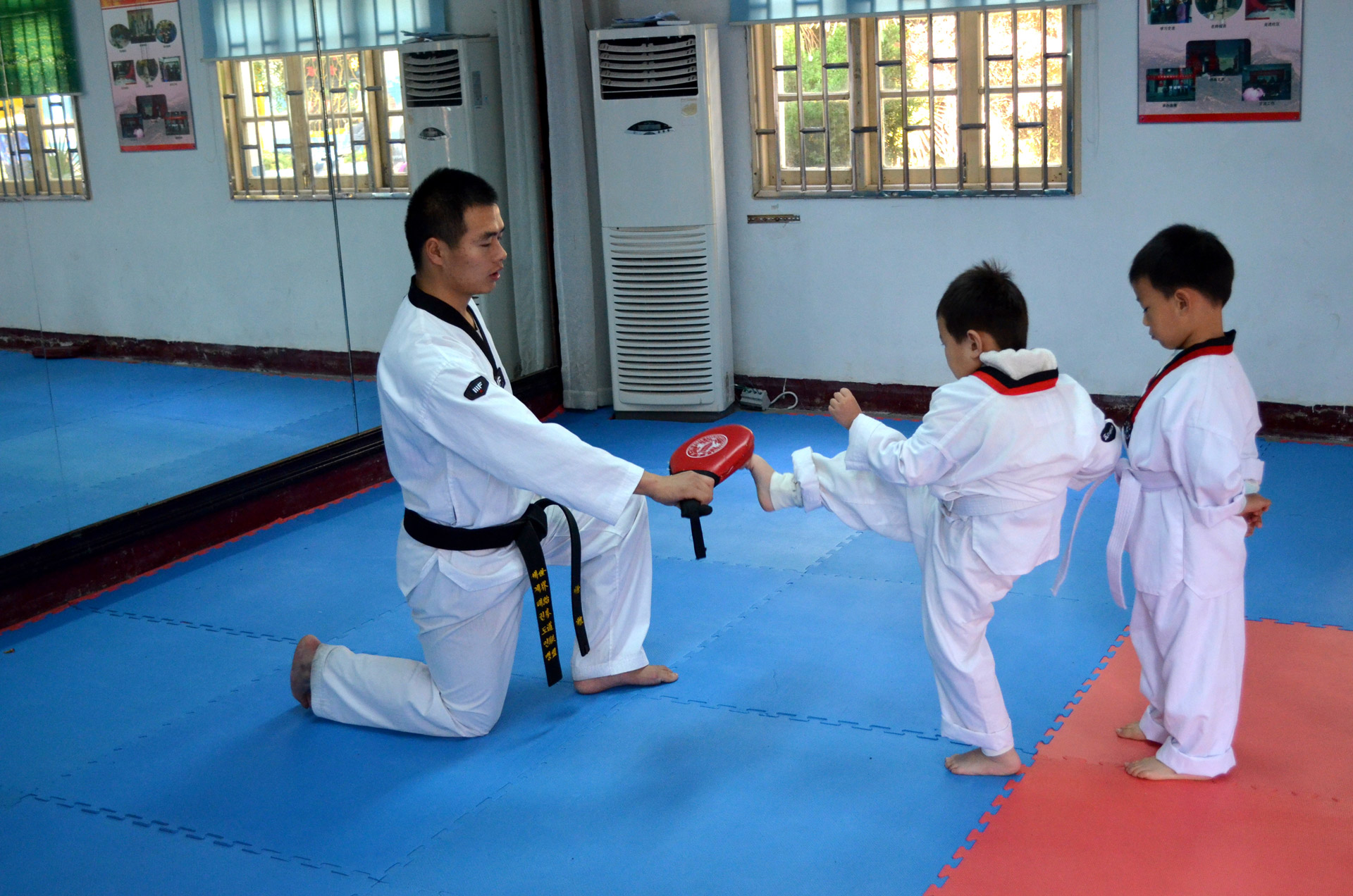 martial arts class free photo