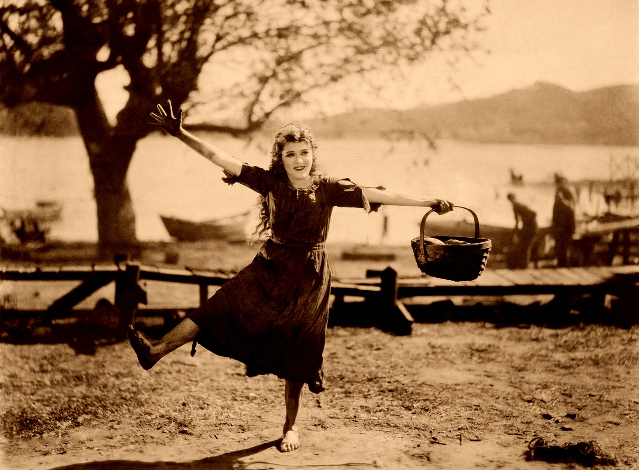 mary pickford dancing happy free photo