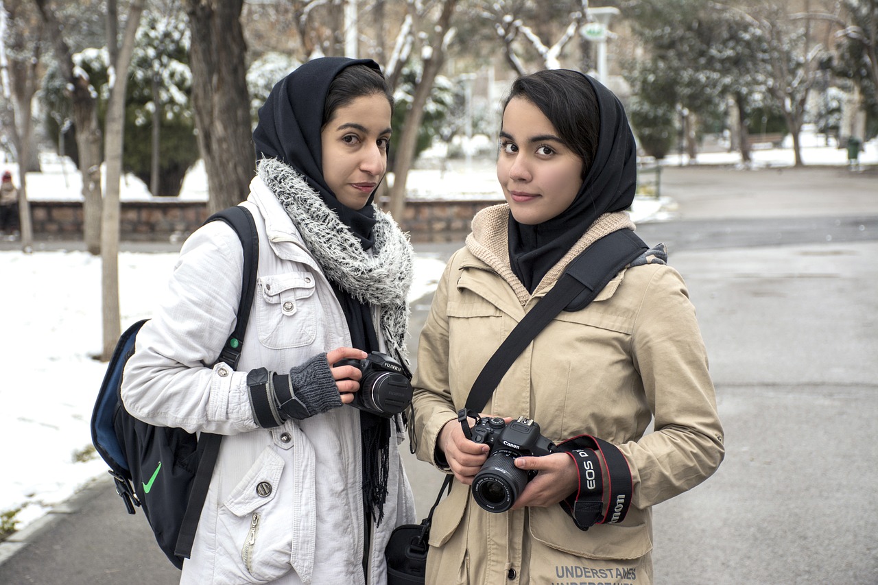 mashhad girls mellat park free photo