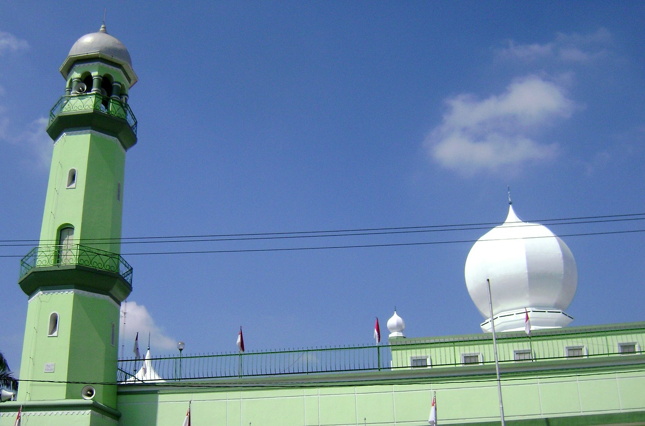 masjid bululawang malang free photo