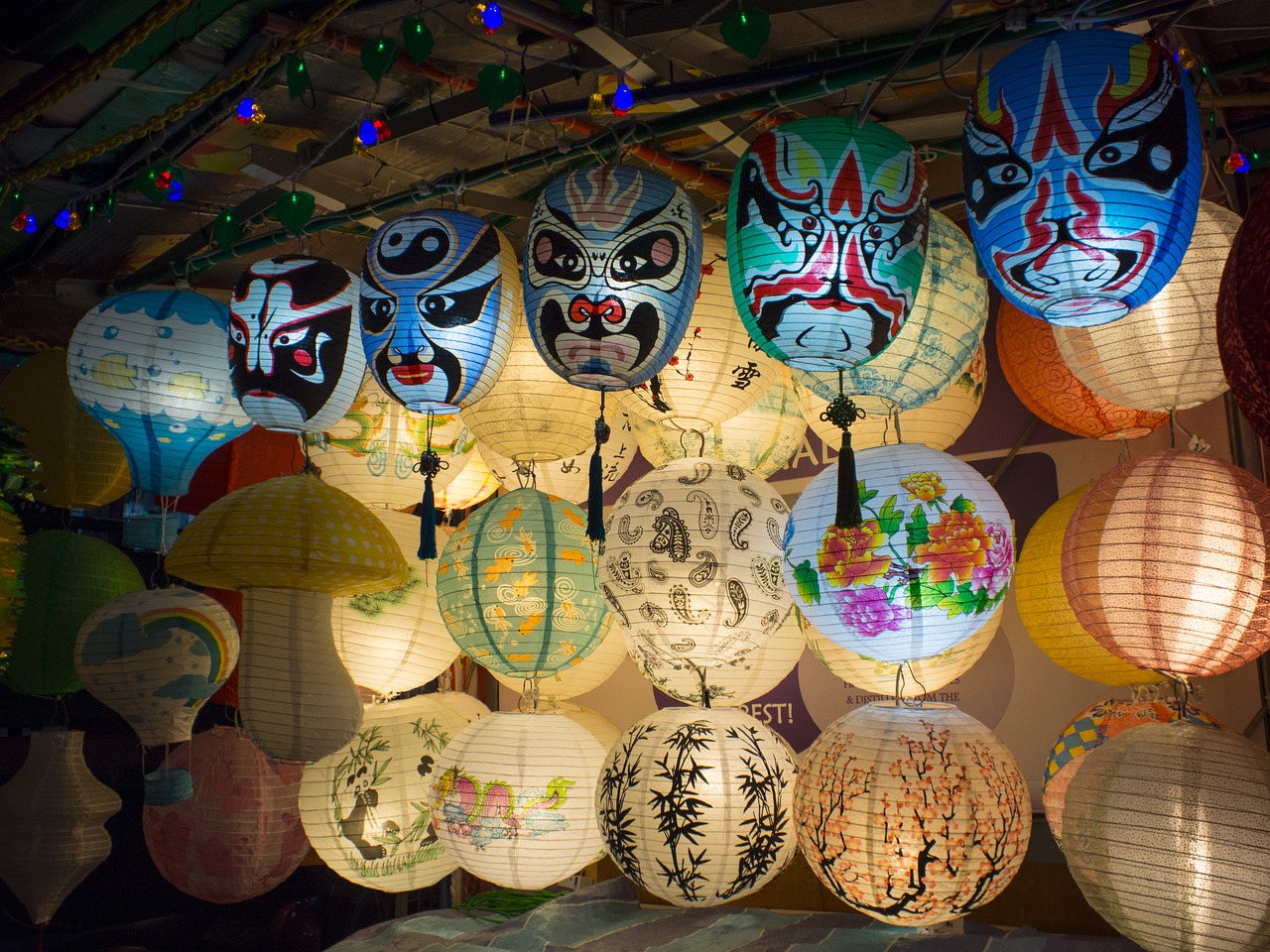 mask lantern chinese free photo
