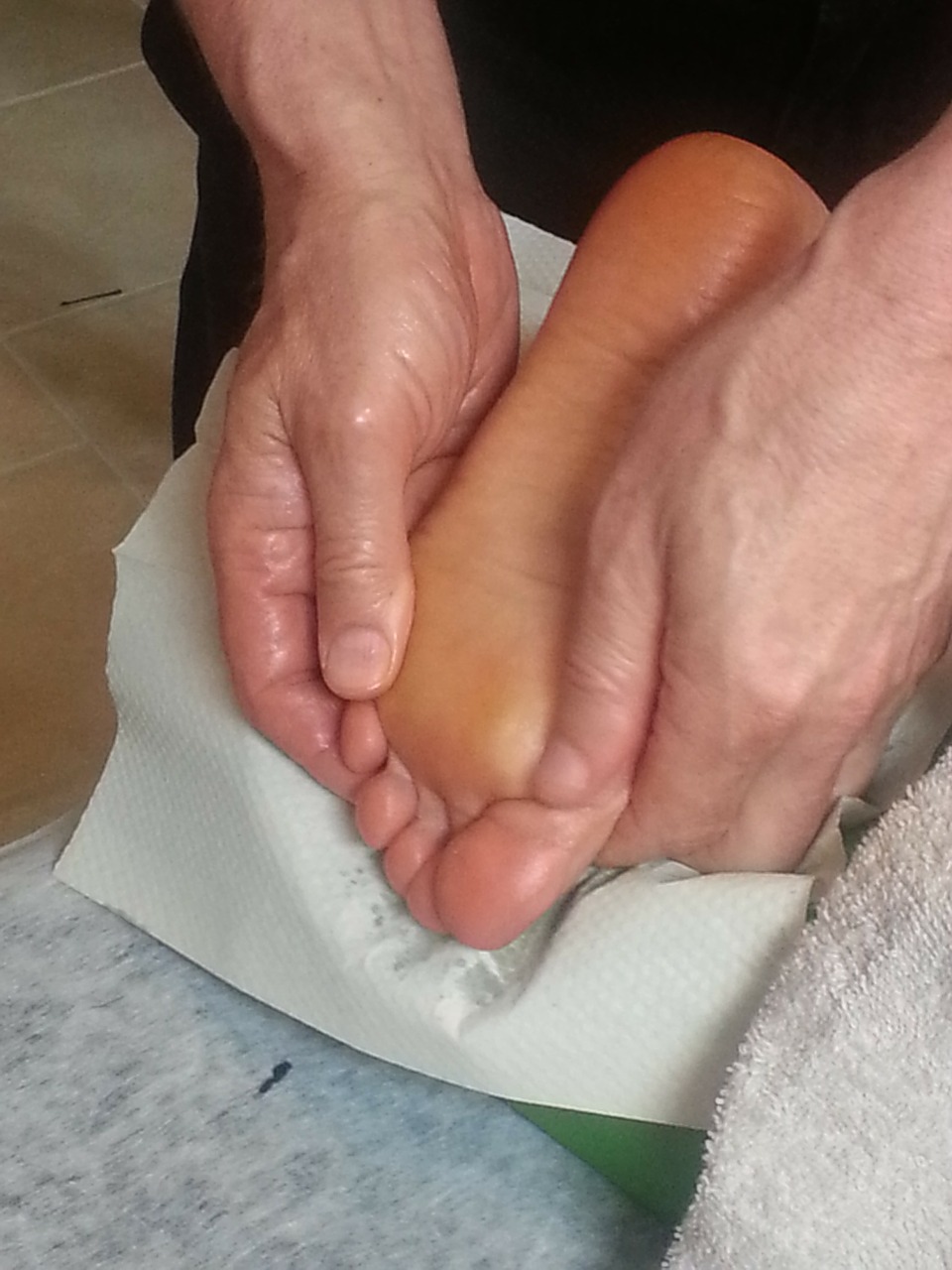 massage foot feet free photo