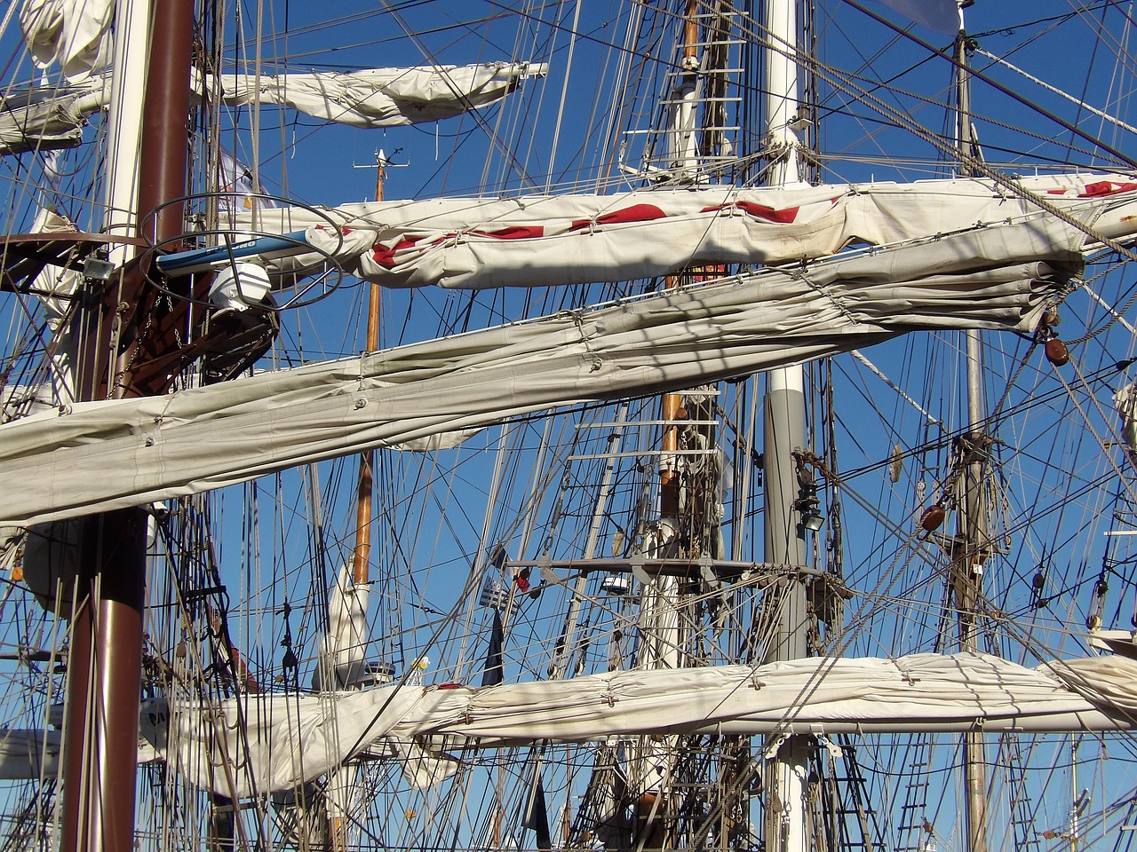 mast sailboat strings free photo