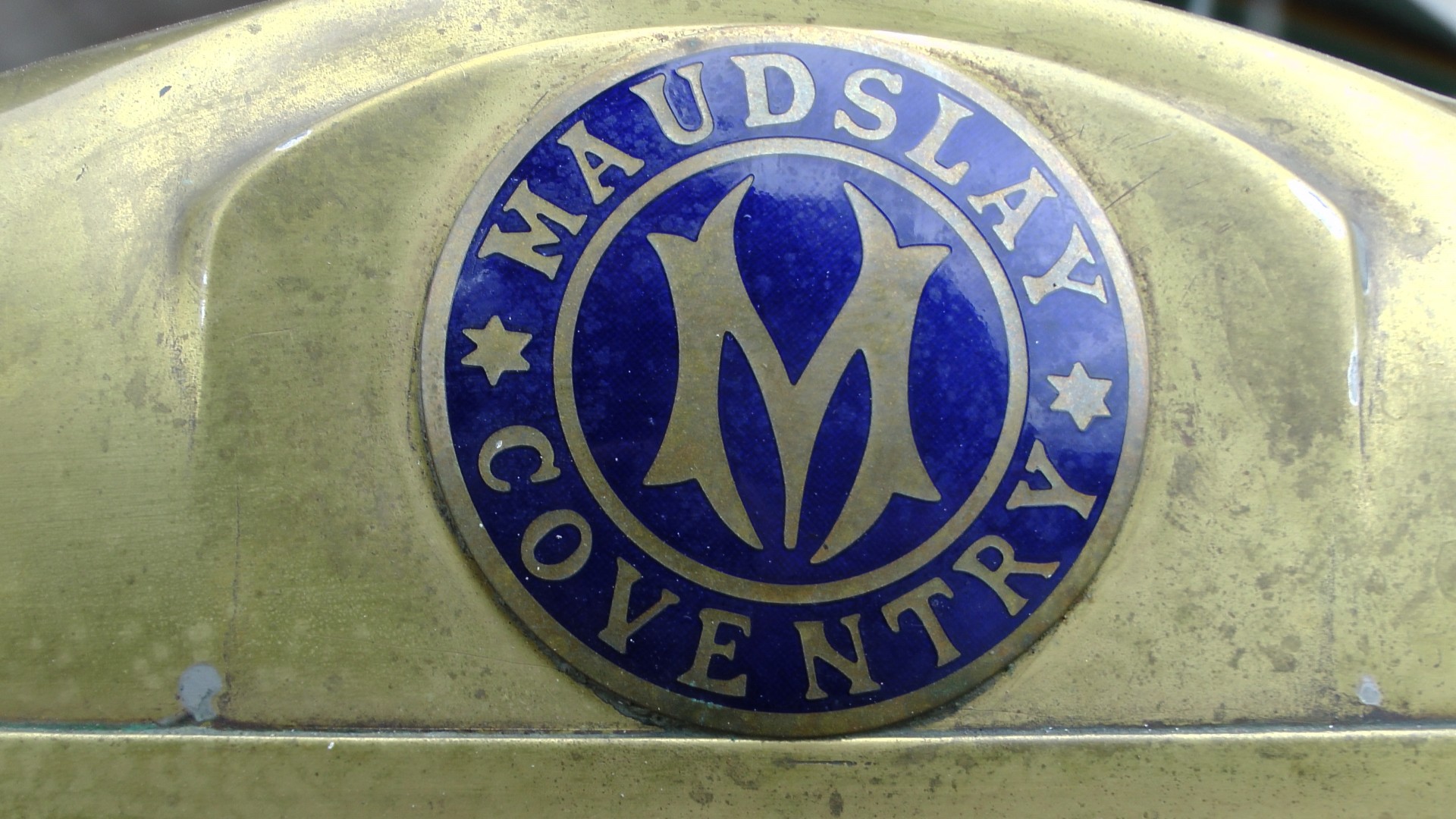 cars maudslay vintage car emblem maudslay free photo