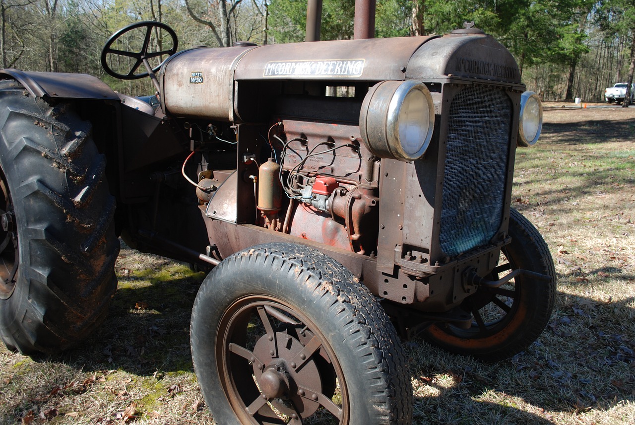 mccormick deering tractor antique free photo