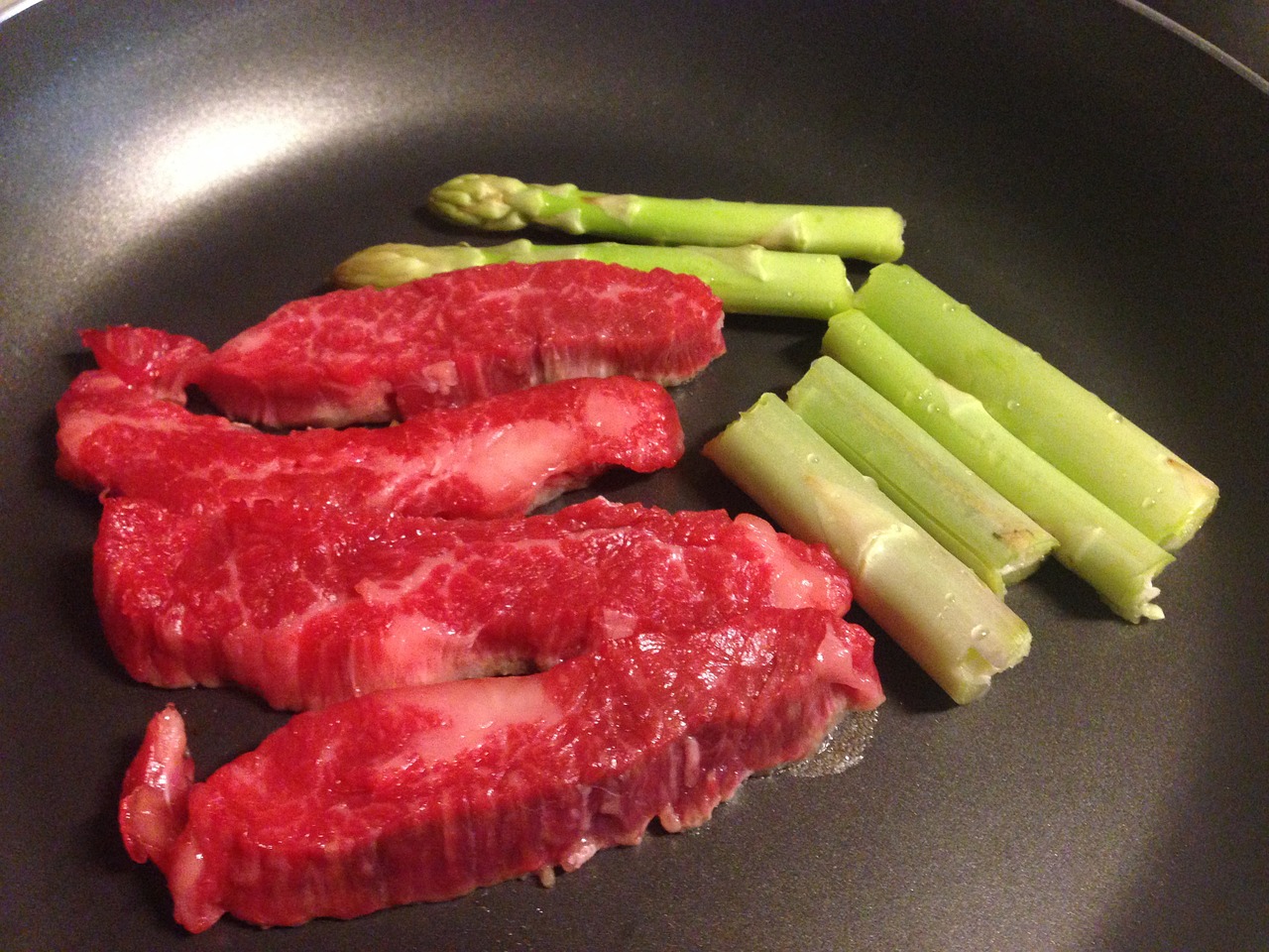meat asparagus food free photo