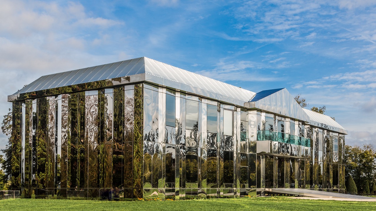 meaux  building  reflections free photo