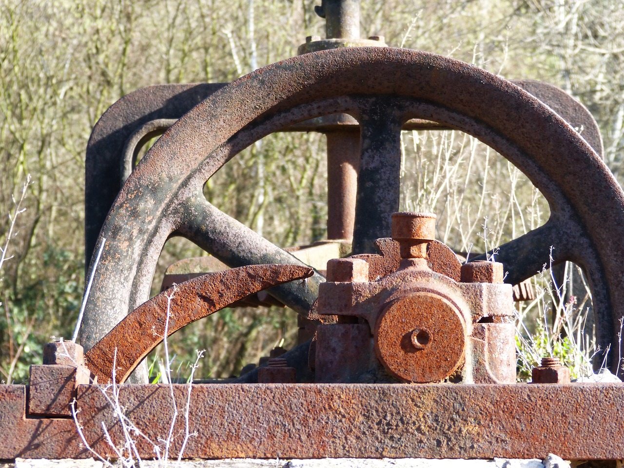 mechanism rusty well free photo