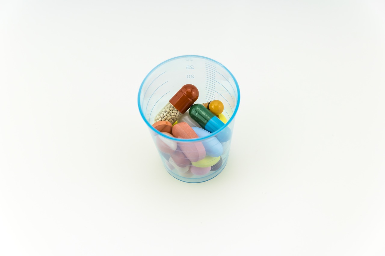 medical pharmacy capsule free photo