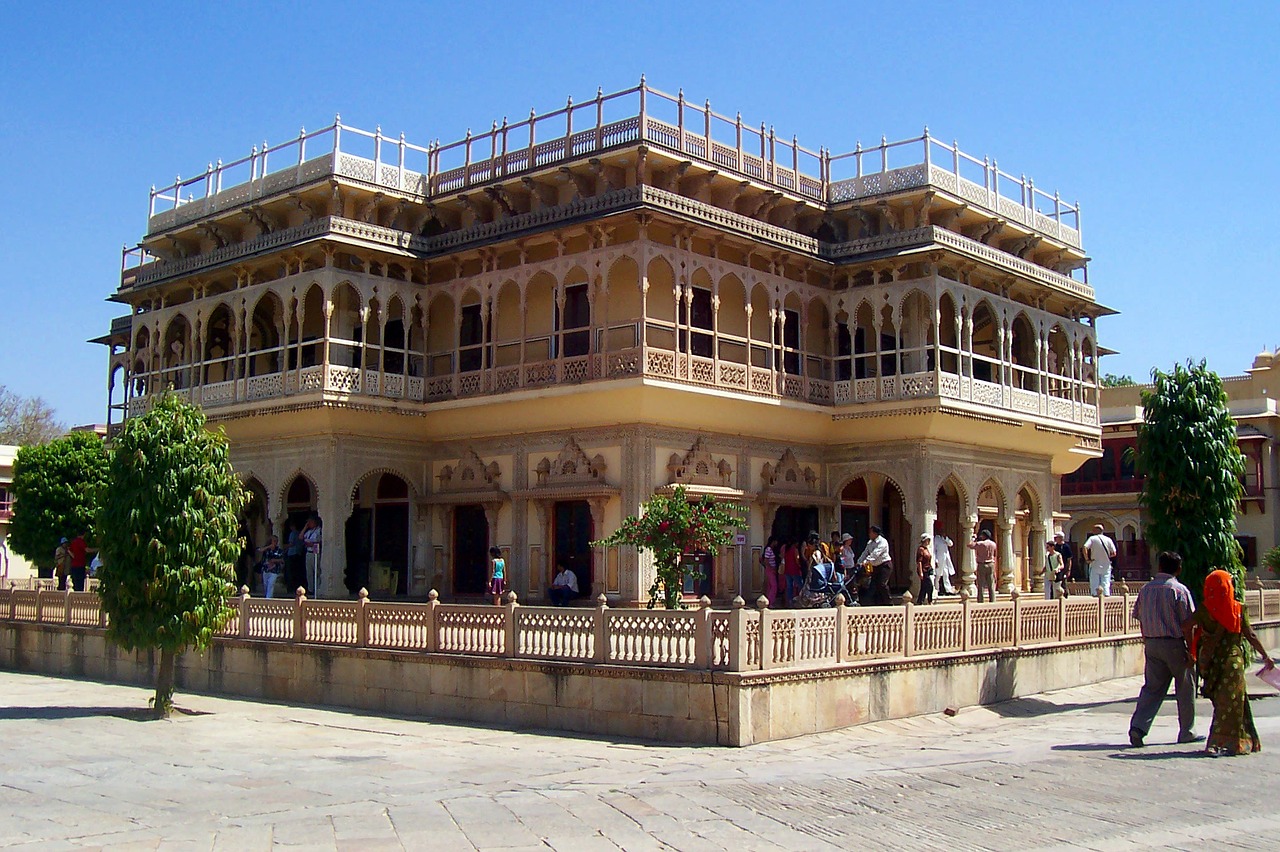 medieval building amer palace jaipur free photo