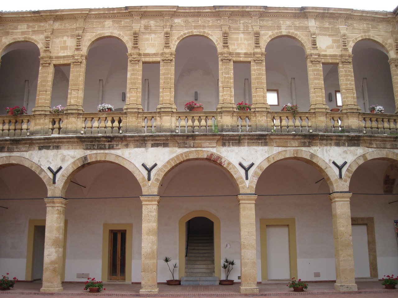 mediterranean palace architecture free photo