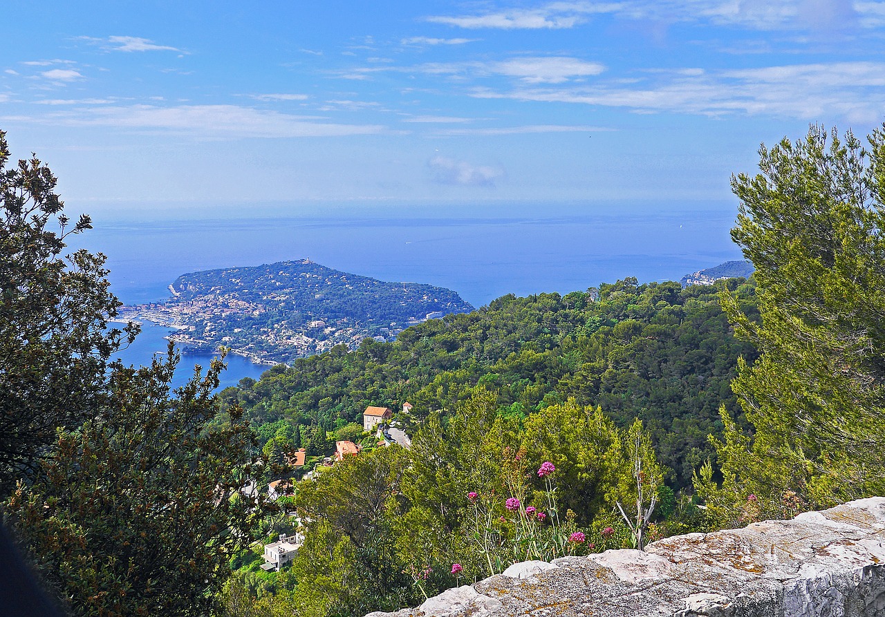 mediterranean  côte d ' azur  south of france free photo