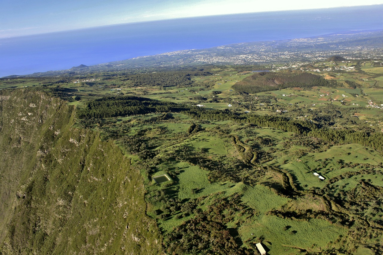 meeting aerial view landscape free photo