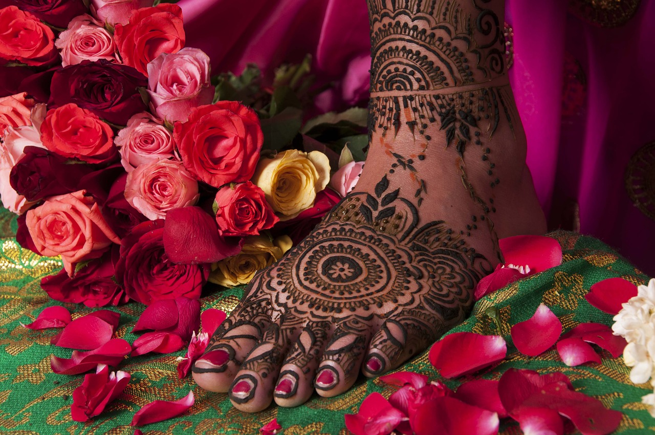 mehndi designs henna bride free photo