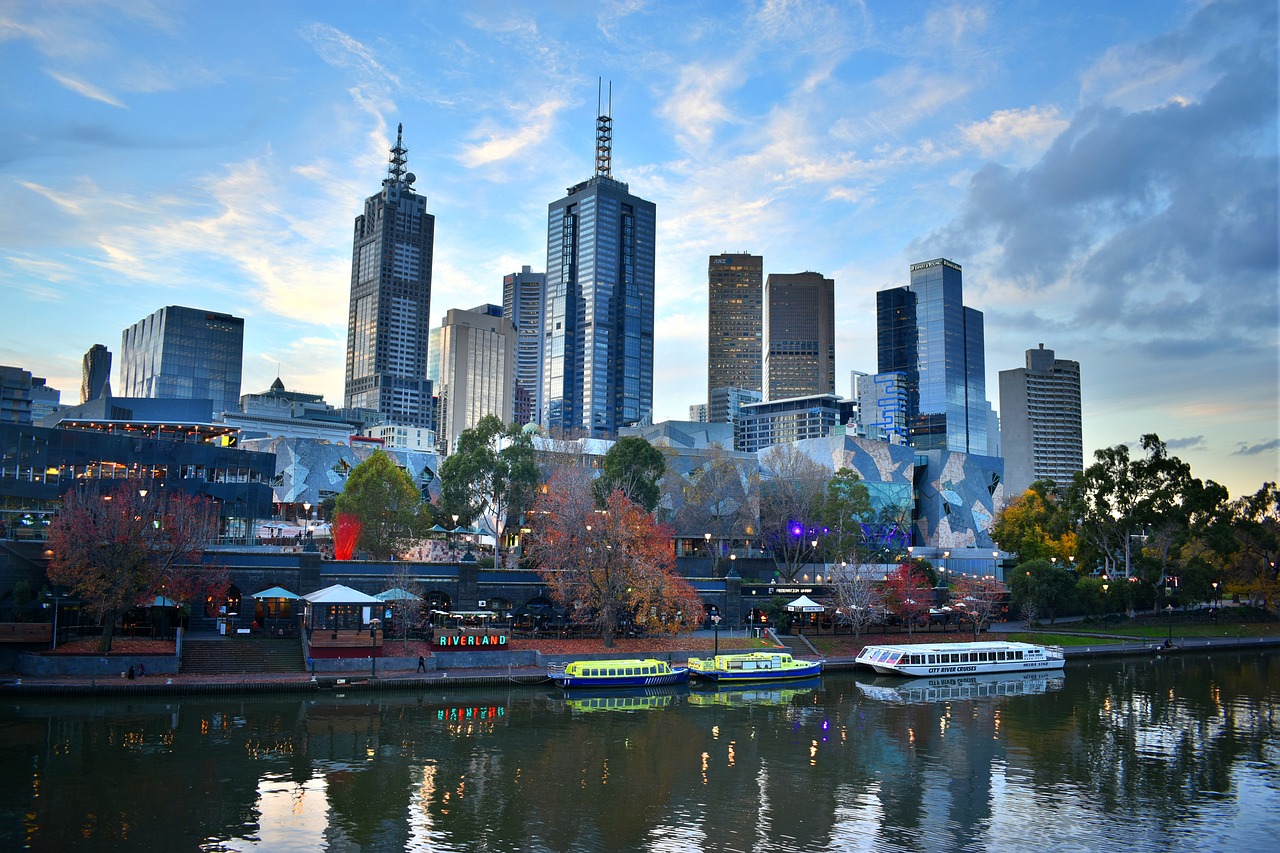 melbourne city skyline free photo