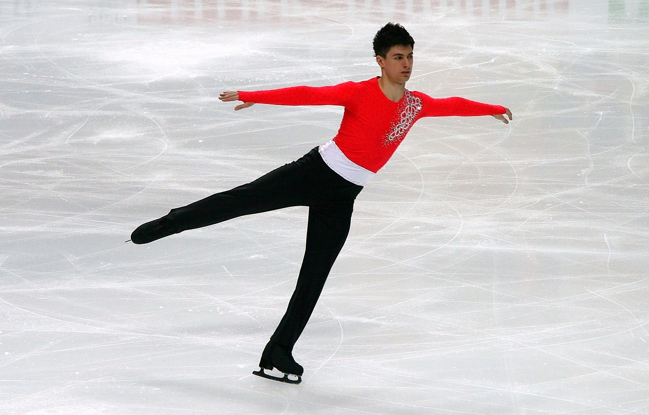 men figure skating ice free photo