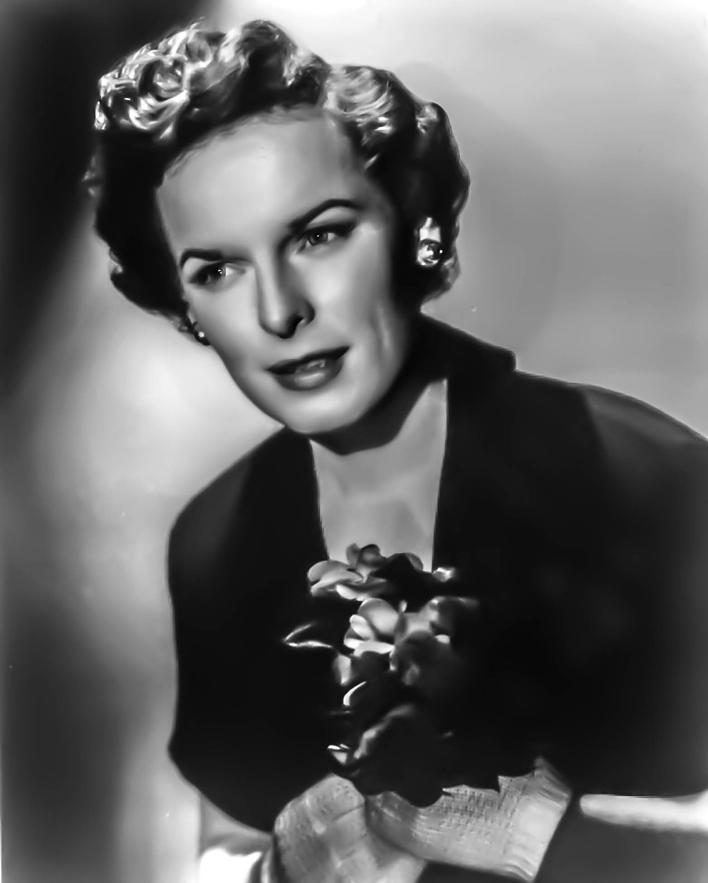 mercedes mccambridge - female portrait radio free photo