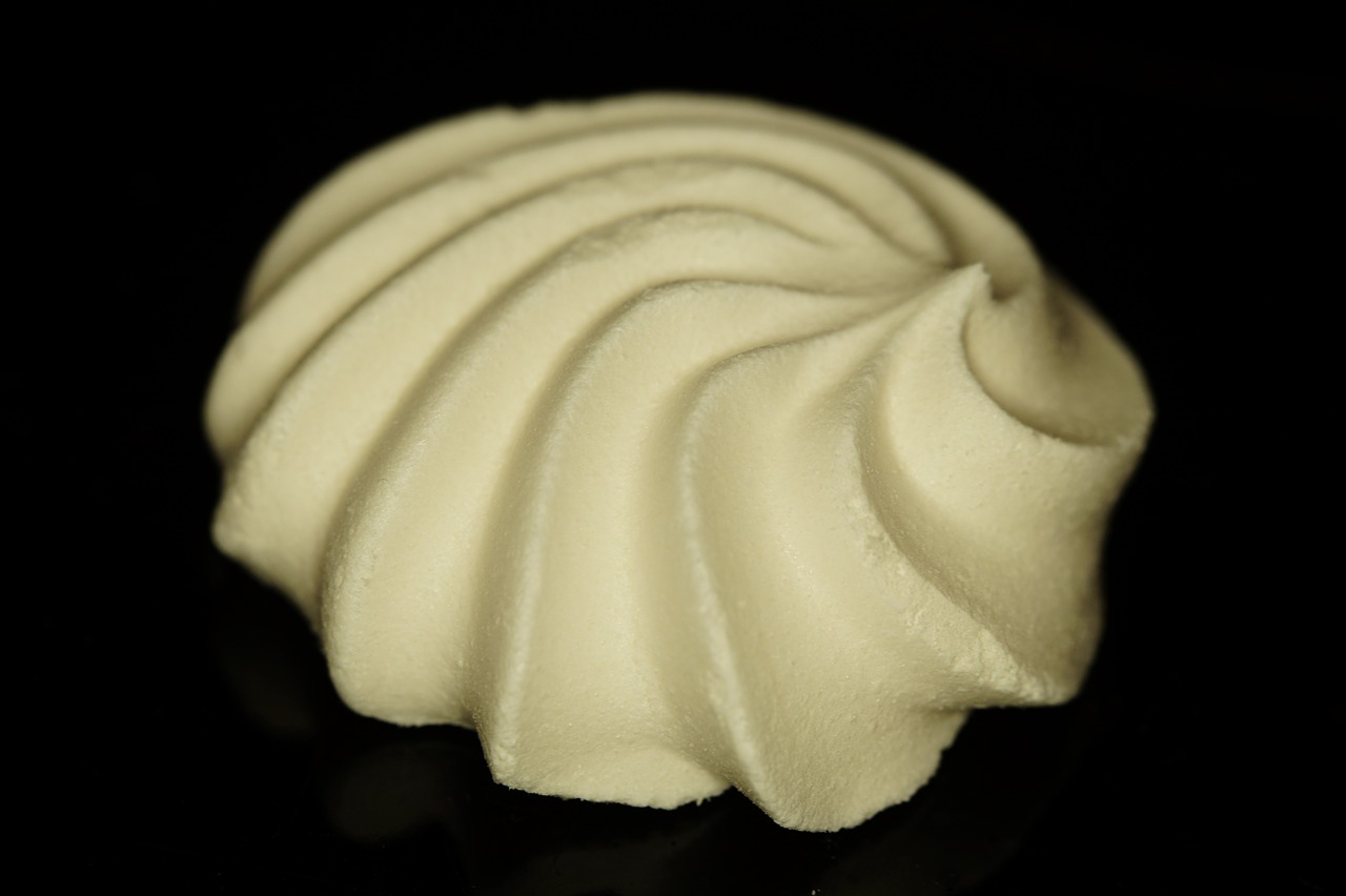 meringue sweet pastries free photo
