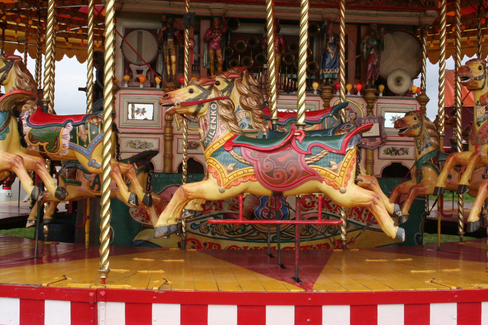 merry go round free photo