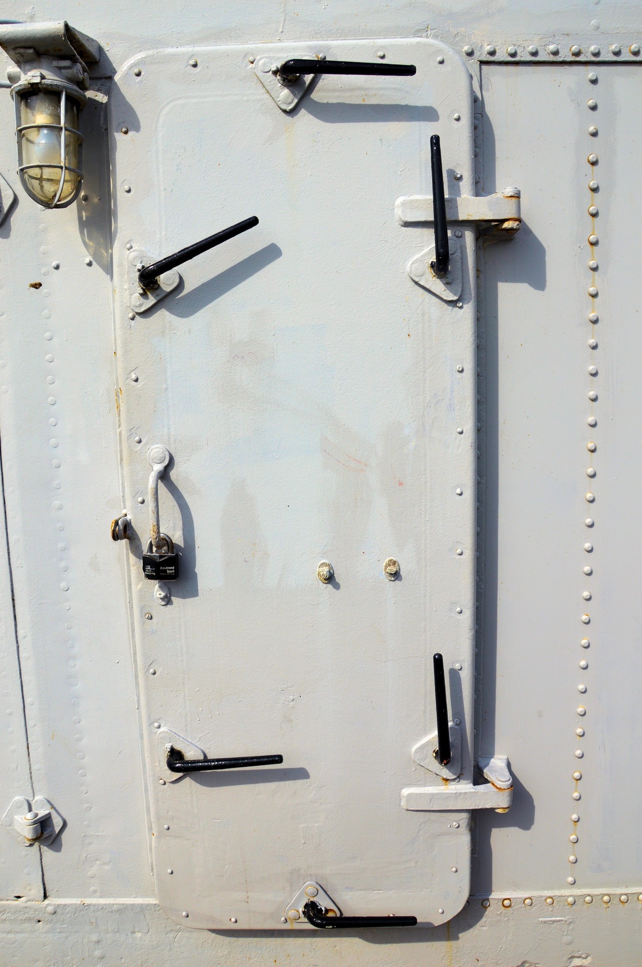 history military door free photo