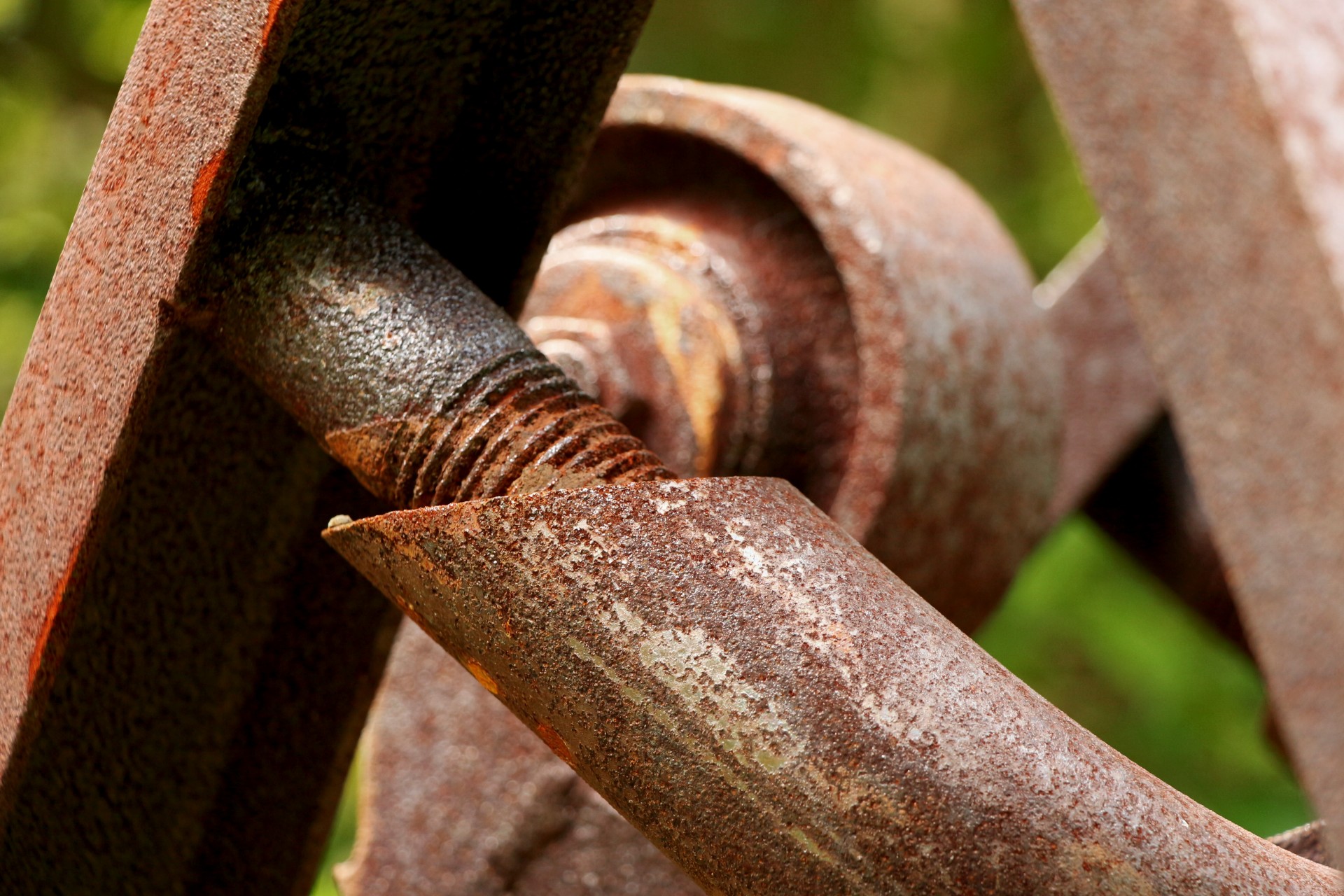 metal sculpture rusty free photo