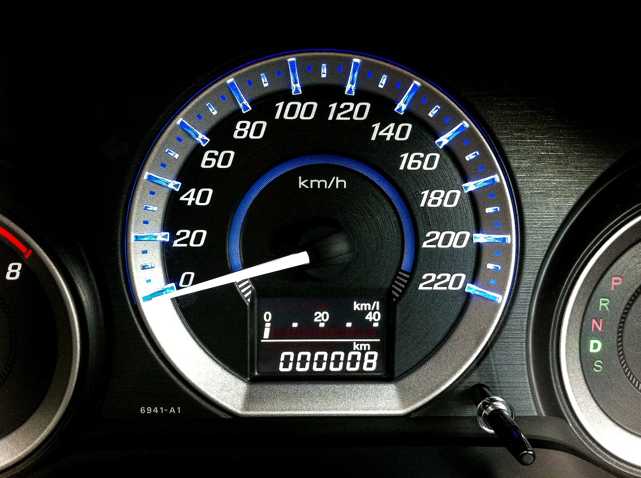 meter the speedometer 6 800 miles free photo
