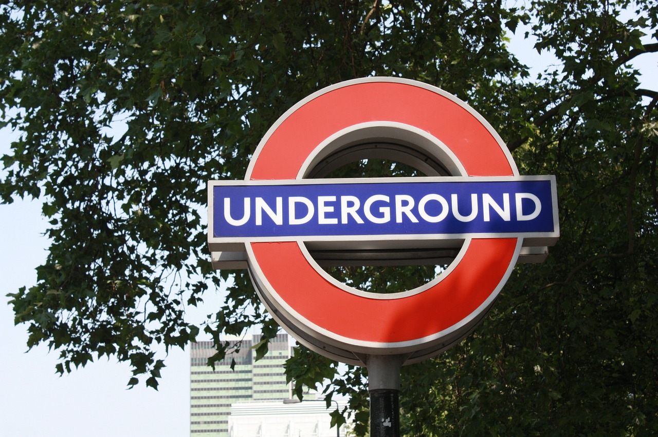 metro underground london free photo
