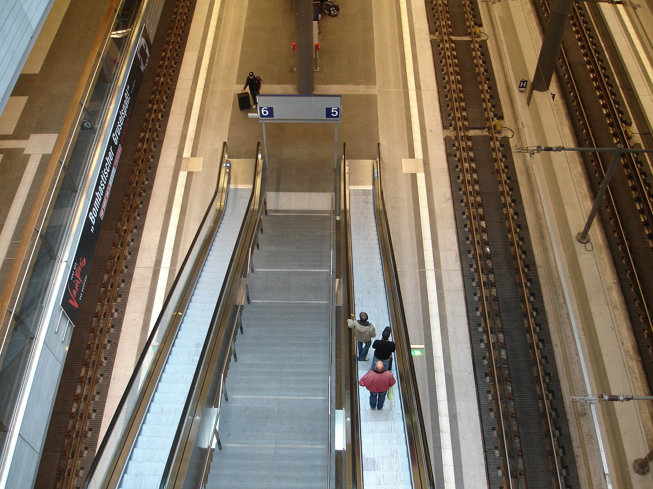 metro escalator train free photo