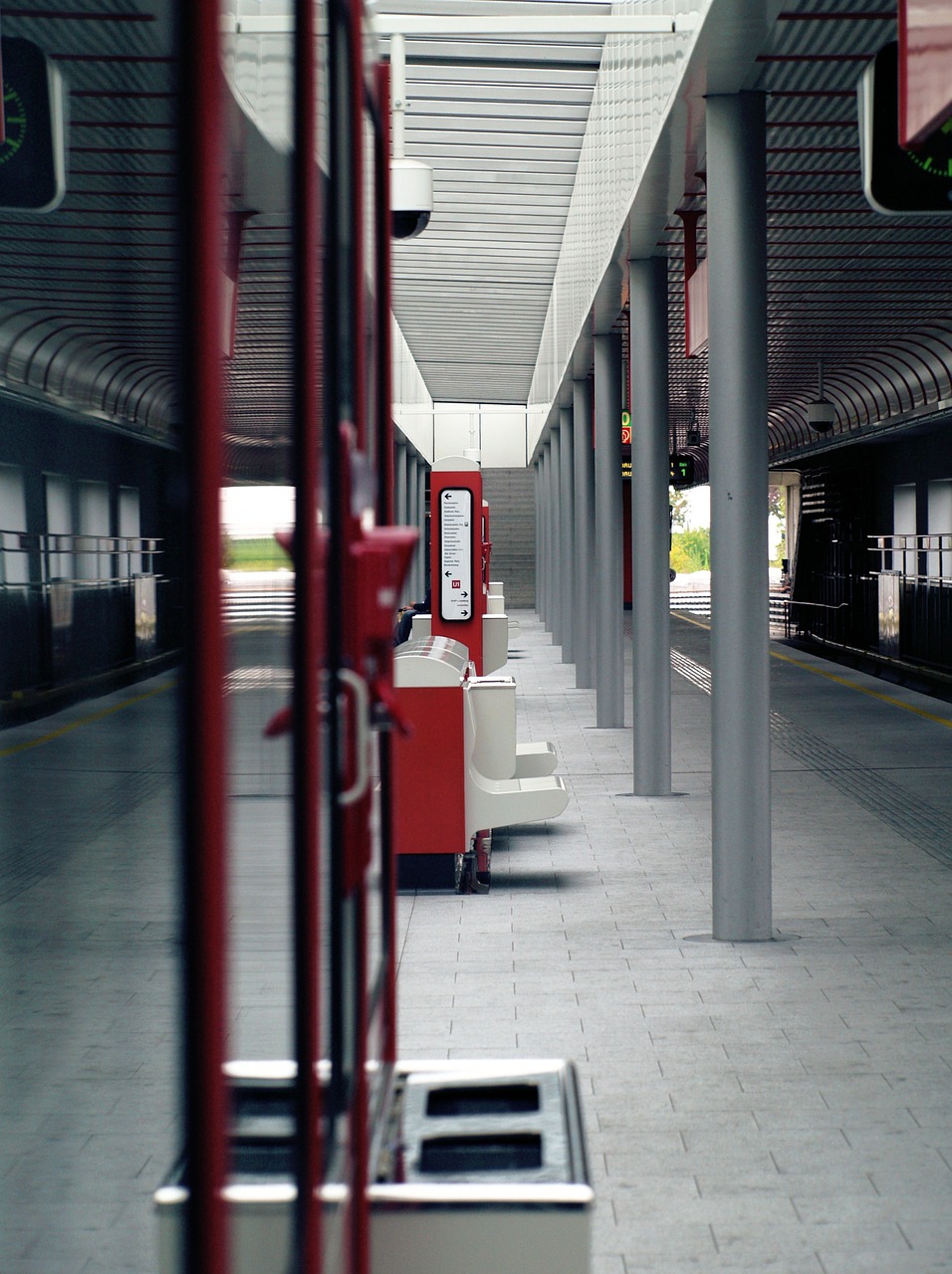 metro vienna underground free photo